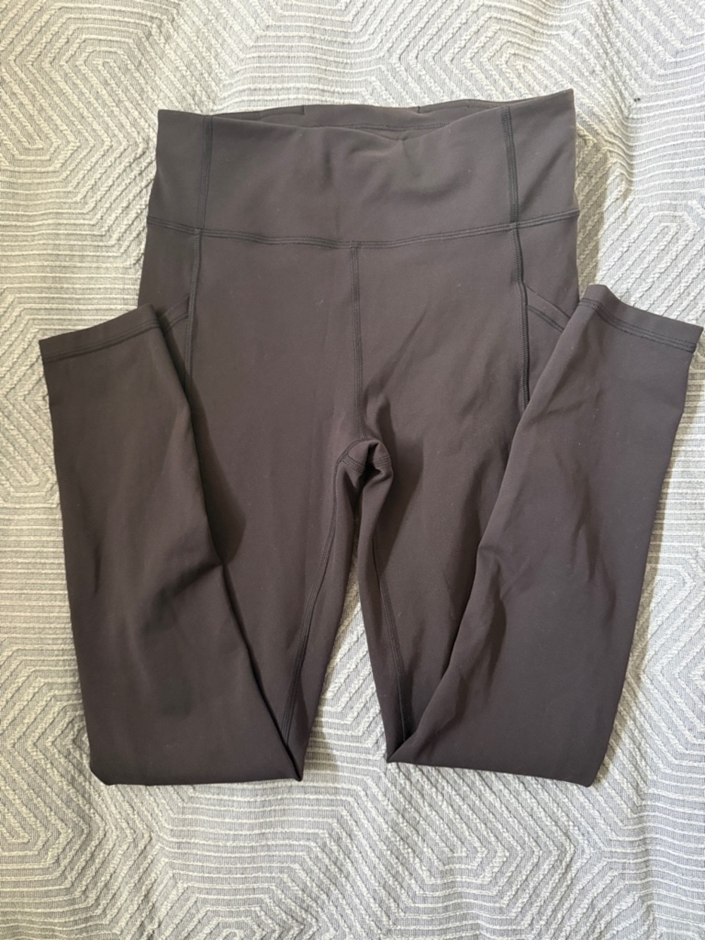 Lululemon Invigorate Tight